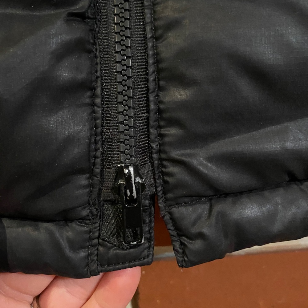 Canada Goose Camp Coat Size M - Picture 8 of 16